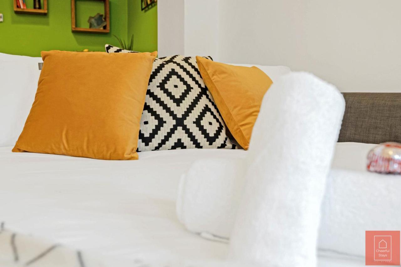Cheerful Stays: Spacious Flat In Vibrant Leith * Édimbourg