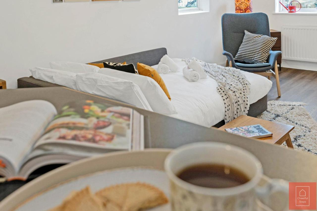 Cheerful Stays: Spacious Flat In Vibrant Leith Appartement